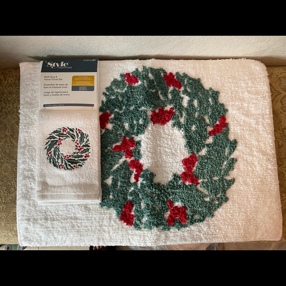 Holiday Bath Rug and Hand Towel Set